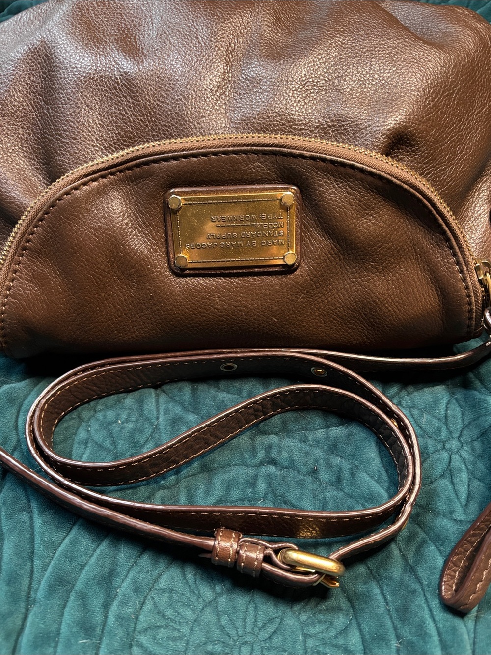 Marc By Marc Jacobs Chocolate Brown Pebbled Leather Crossbody - Picture 2 of 11